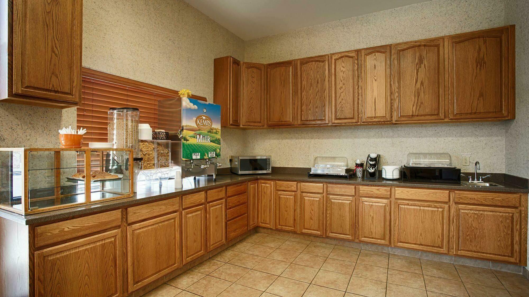 Best Western Plains Motel Уолл Экстерьер фото